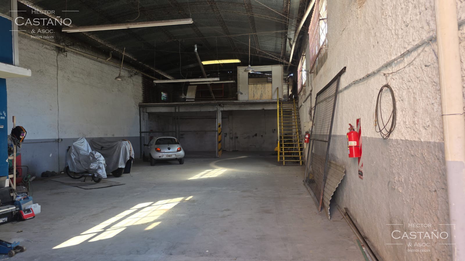 Galpón en alquiler en Villa Adelina – 294 m² Sólo está habilitado para taller mecánico automotor