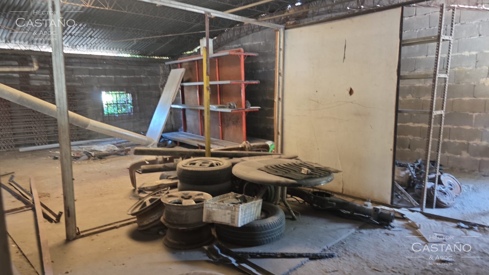 Galpón en alquiler en Villa Adelina – 294 m² Sólo está habilitado para taller mecánico automotor