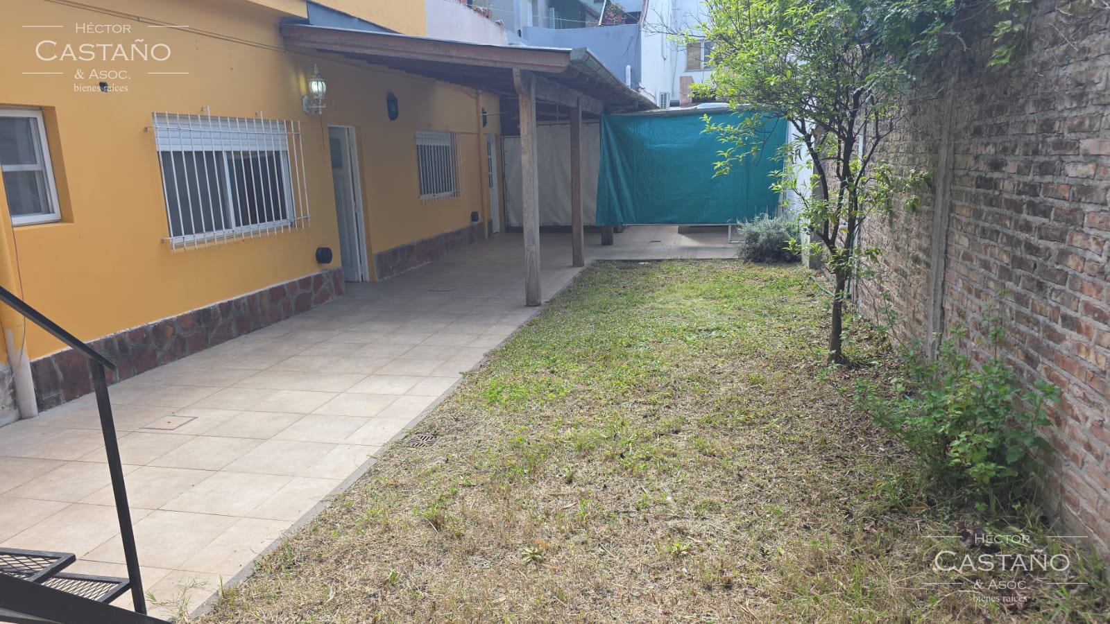 PH USO PROFESIONAL o VIVIENDA, CON JARDIN Y 2 DORMITORIOS