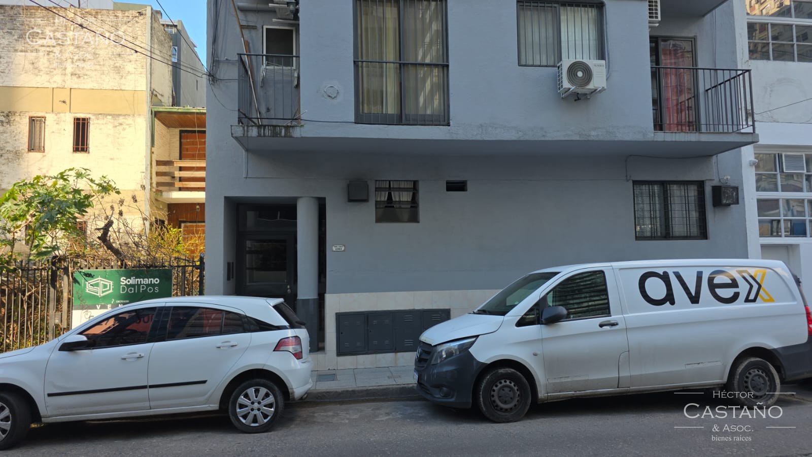 OLIVOS Departamento de 2 ambientes 1er piso por escalera.