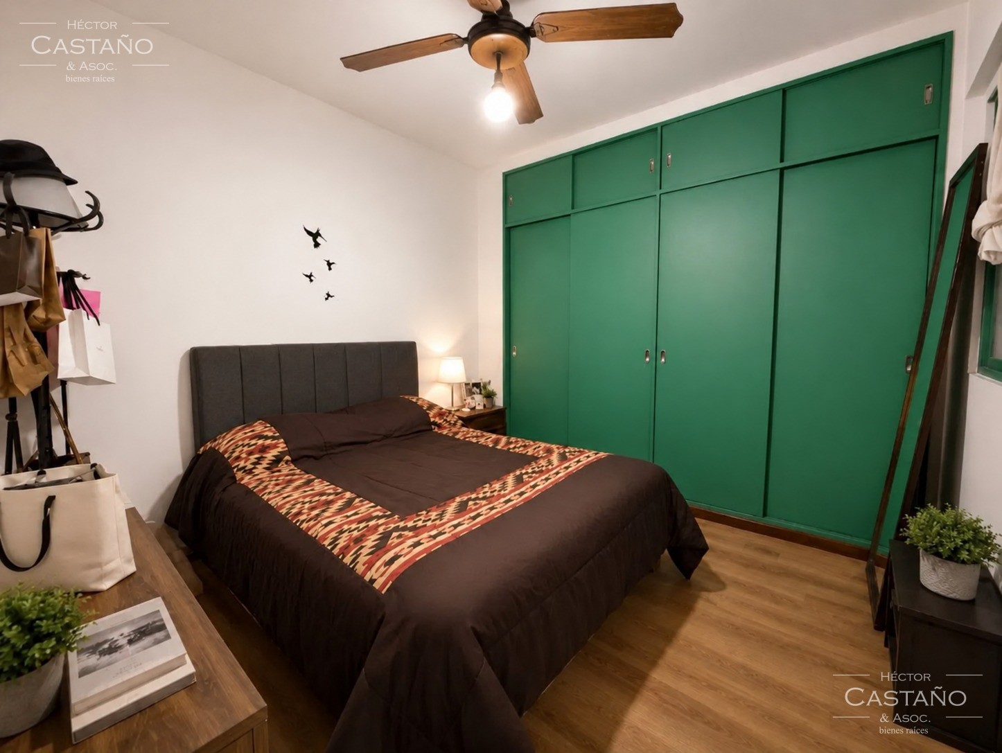 Venta de departamento de 2 ambientes con excelente ubicación sobre Avenida Perón