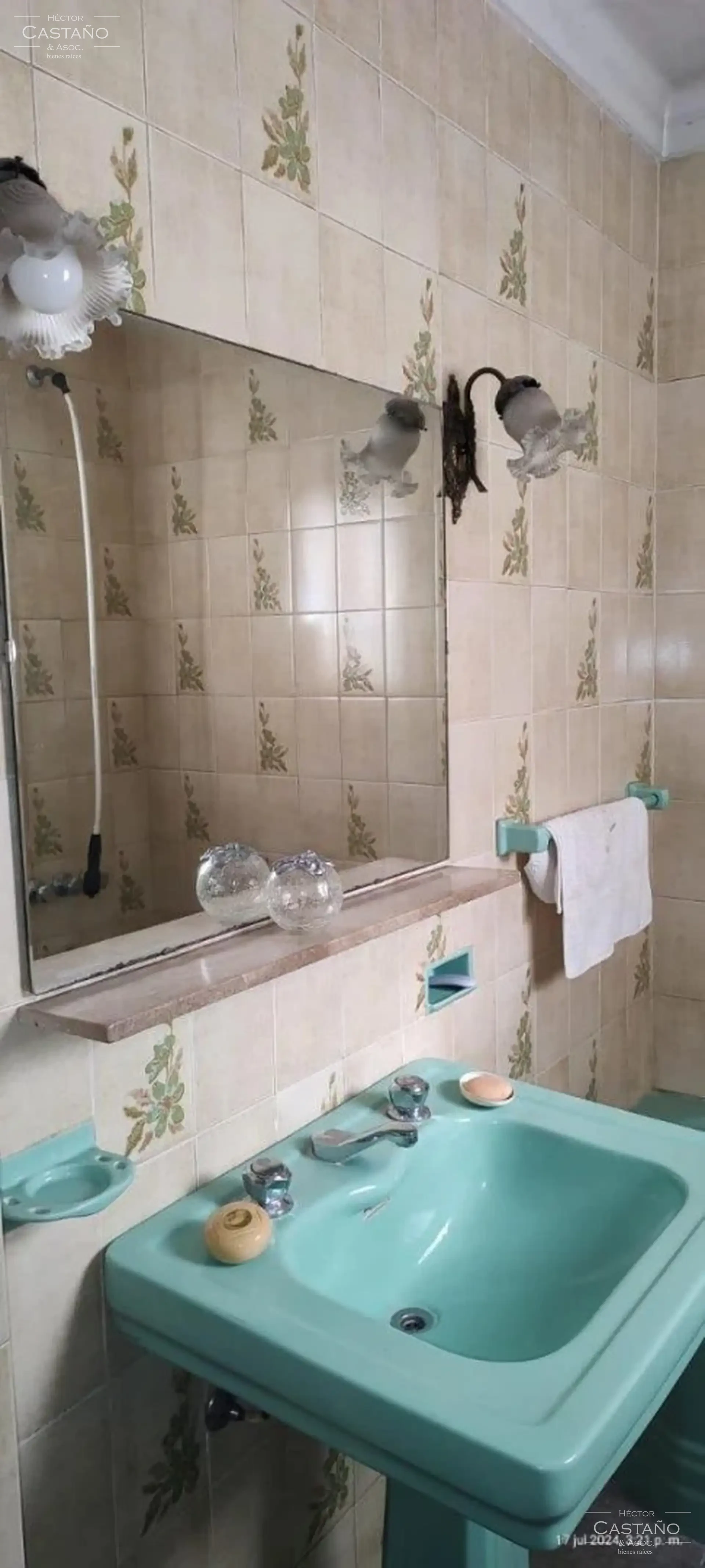 Chalet En Venta En Excelente Zona De Florida | 6 Ambientes, 2 Cocheras Y Apto Crédito